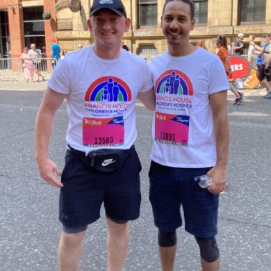 Two runners ready to take on the Great Manchester Run