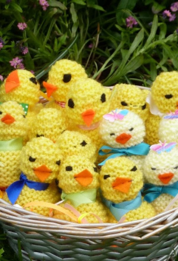 Knitted chicks in a basket