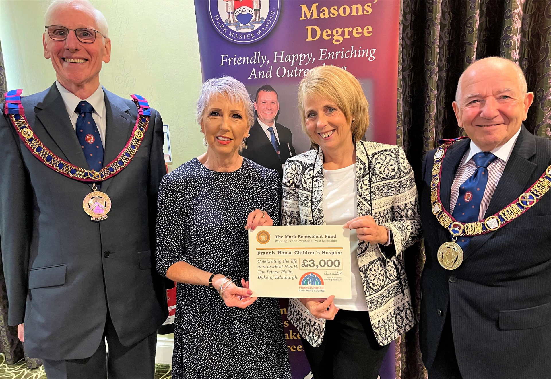 Mark Master Masons donation to Francis House