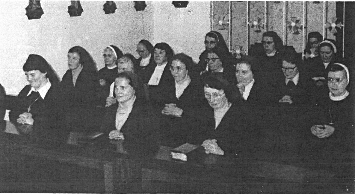 Black and white photo of the Didsbury Sisters