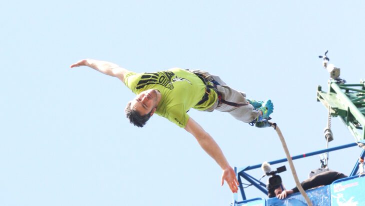 Man doing a bungee jump